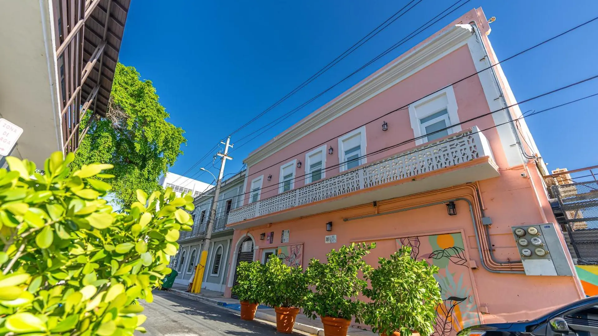 Juliette Hostel Digital Nomad Women Only contacts