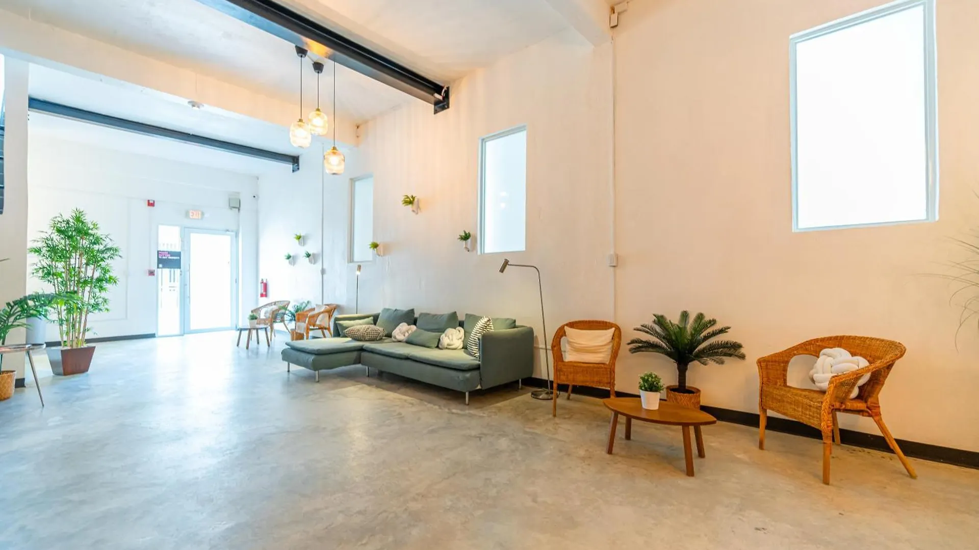 Juliette Hostel Digital Nomad Women Only San Juan