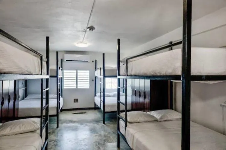 Juliette Hostel Digital Nomad Women Only San Juan